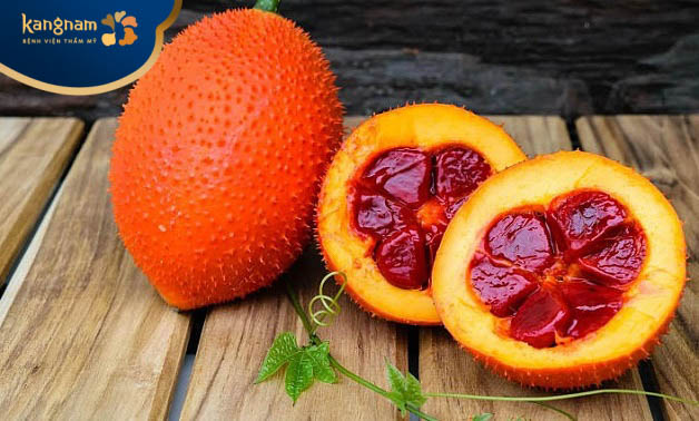 Sử dụng dầu gấc là cách làm mụn nhanh xẹp hiệu quả