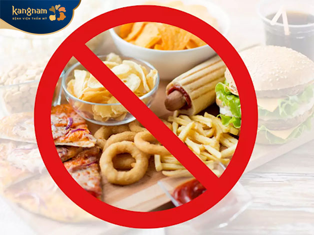 Thay đổi chế độ ăn uống út cay nóng, dầu mỡ giúp cơ thể không tích tụ độc tố