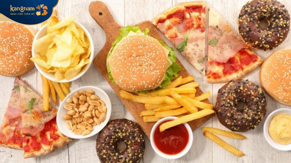 Không nên ăn đồ ăn nhanh, đồ đóng hộp