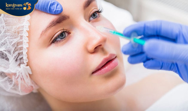 Bác sĩ khuyến cáo, tuyệt đối không nặn mụn ở mũi sau khi tiêm filler 