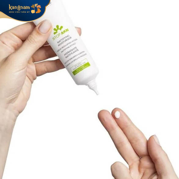 Gel giảm mụn BABÉ STOP AKN Spot Control Gel