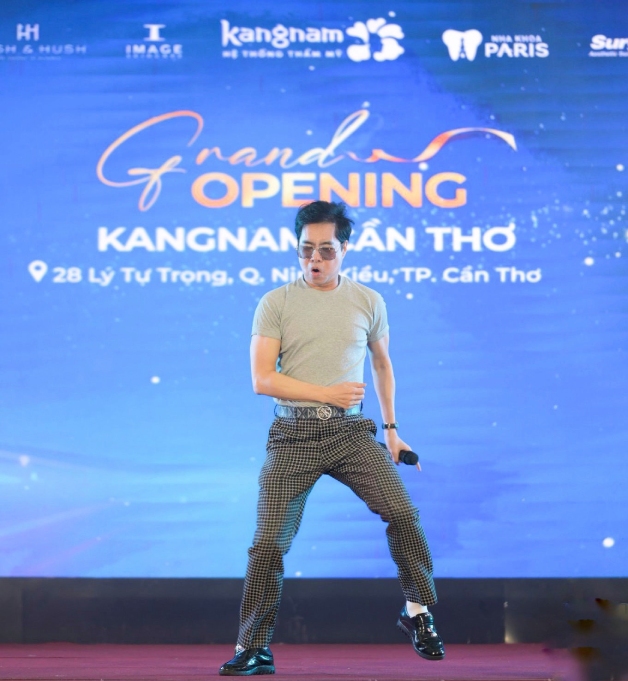 Ngọc Sơn khuấy đảo sự kiện bằng vũ đạo cực điêu luyện