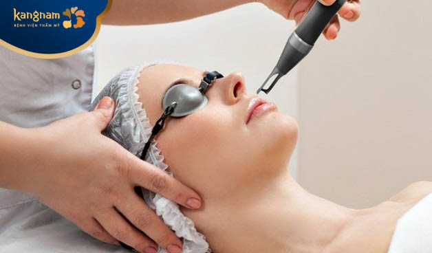 Điều trị mụn nhọt tận gốc bằng công nghệ laser hiện đại