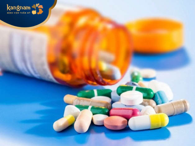 Không dùng kháng sinh tùy tiện khi bị mụn đinh râu