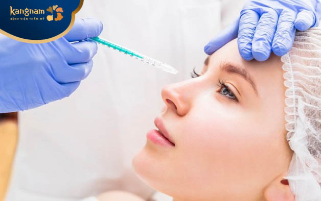 Tiêm filler vùng mũi là đưa hyaluronic acid vào mũi tạo dáng mũi cao tự nhiên