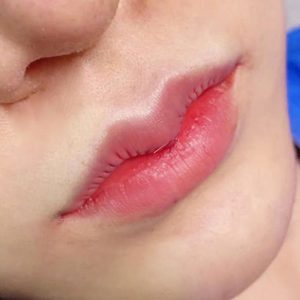 Tạo hình môi – Bí quyết sở hữu đôi môi tỉ lệ vàng sau 30 phút