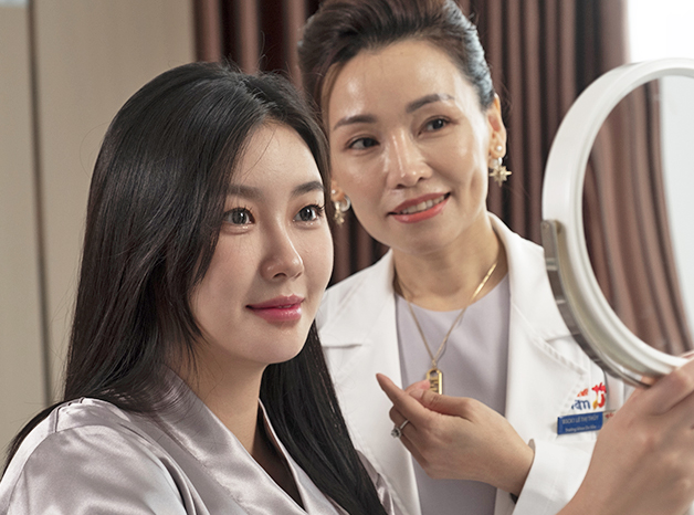 oa hậu Hàn Quốc Lee Seung Hyun lựa chọn thực hiện trẻ hóa da công nghệ cao với công nghệ Laser Picosure Pro tại Kangnam