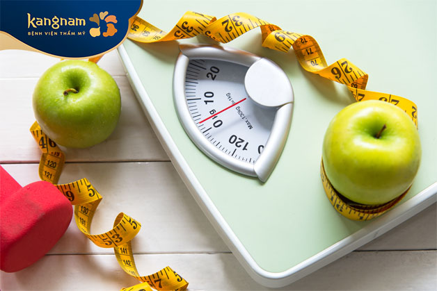 Không nên ăn quá nhiều táo trong ngày