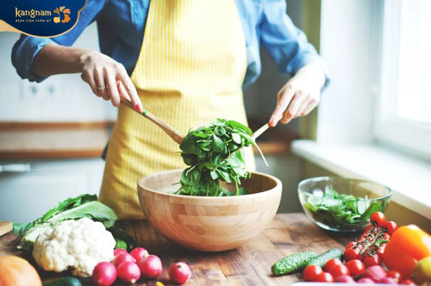 Tự nấu ăn tại nhà là cách tốt nhất