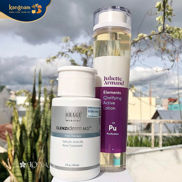 Sử dụng các sản phẩm chứa axit azelaic và axit salicylic