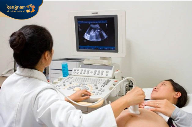 Mẹ bầu nên thăm khám thai định kỳ