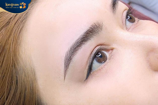Kỹ thuật thêu lông mày cũng cho độ tự nhiên cao