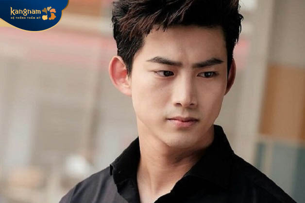 Đàn ông sở hữu lông mày cọp thường là người sống nghĩa khí, tính cách mạnh mẽ, quyết đoán