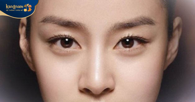 Lông mày tằm ở phụ nữ là dáng lông mày thường thấy ở những người khôn khéo, có tướng số giàu sang