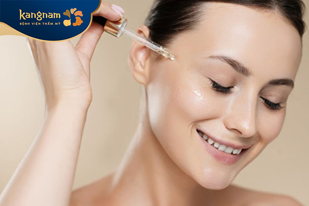 Thoa BHA và Niacinamide vào các thời điểm khác nhau trong ngày