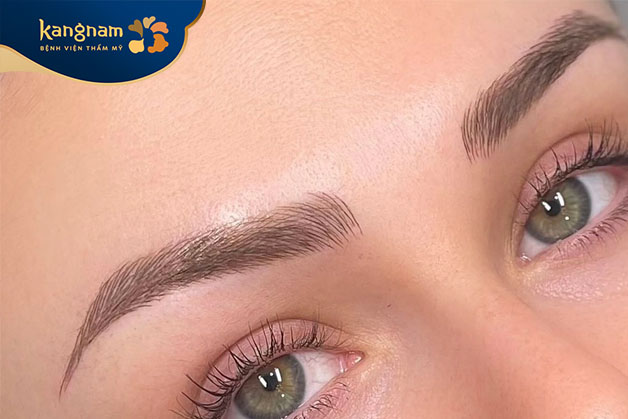 Màu sắc lông mày nâu socola có thể duy trì 1 đến 3 năm hoặc hơn