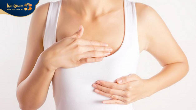 Massage có thể giúp tăng vòng 1 nhờ tăng cường lưu thông máu