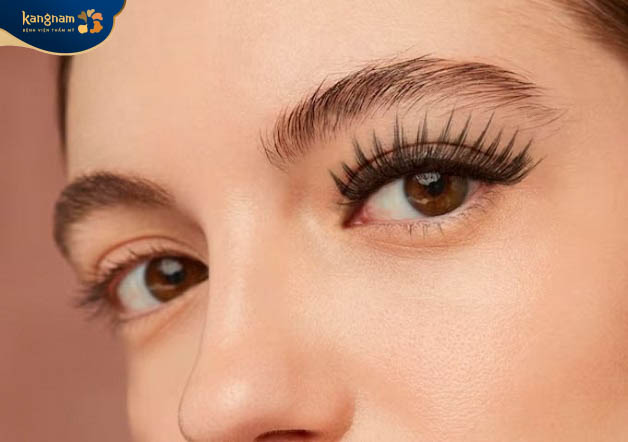 Dáng chân mày phong thủy tốt