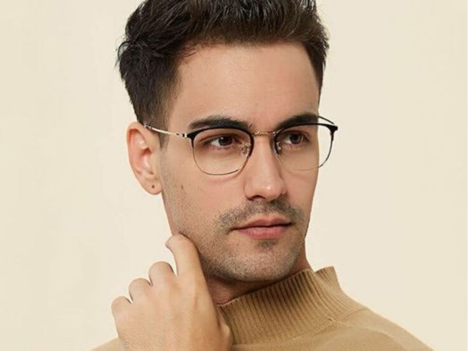 Mặt kim cương đeo kính