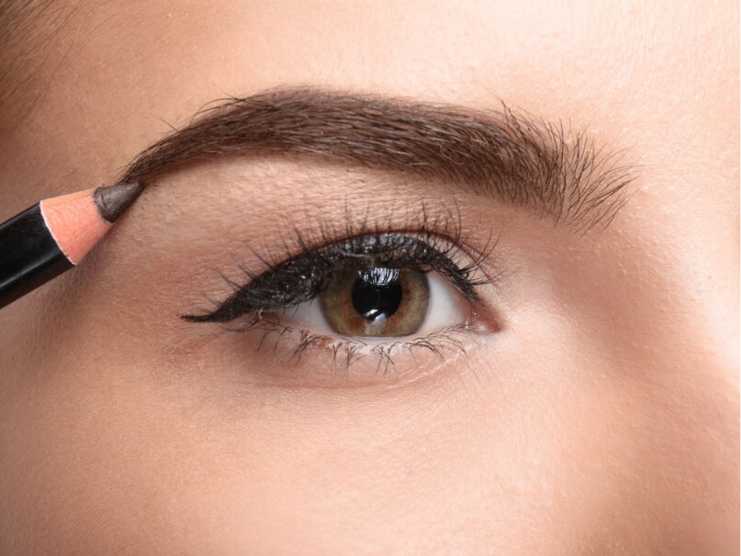 Lông mày cho khuôn mặt hình kim cương