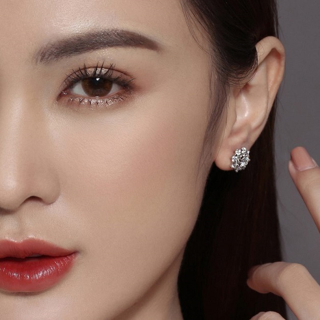 Lựa chọn trang sức phù hợp với mặt kim cương