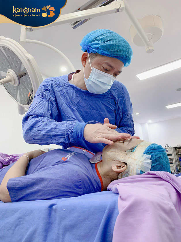 Tay nghề của bác sĩ nâng mũi đóng vai trò quan trọng