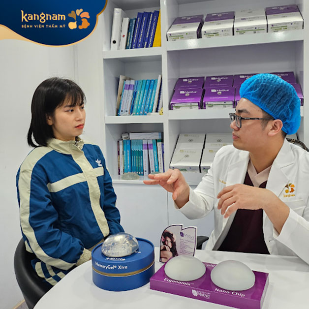 Bác sĩ gợi ý Frankie chỉ nên chọn size 295cc vừa phải để phù hợp hơn với công việc vận động liên tục