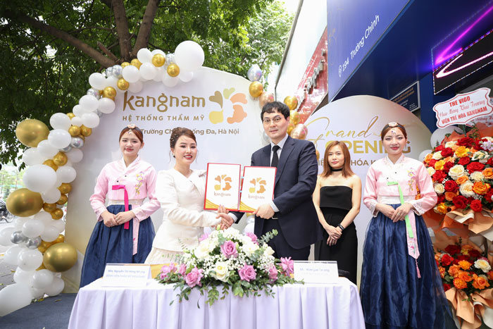 Buổi lễ ký kết hợp tác và khai trương diễn ra tốt đẹp