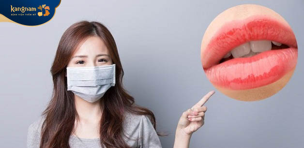 Chị em nên đeo khẩu trang khi ra ngoài