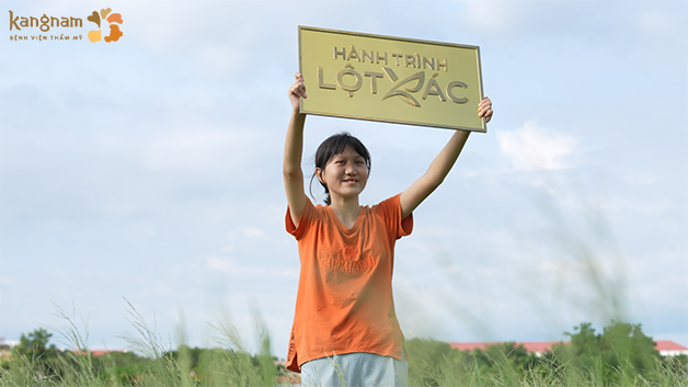 Xuân Mai nhận tấm vé vàng tham gia Hành trình Lột xác