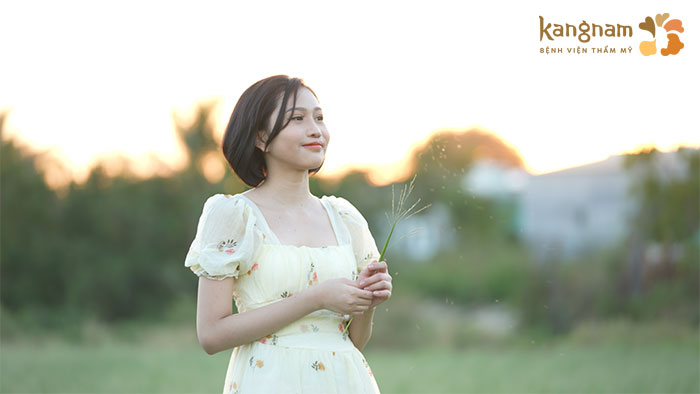 Mùa Xuân đã trở lại với cô gái đeo vương miện sắt