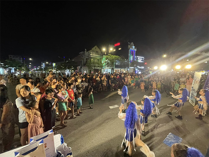 Những tiết mục ca múa nhạc sôi động trong sự kiện