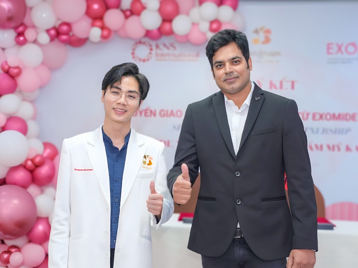 Dự hội thảo về công nghệ trẻ hóa da