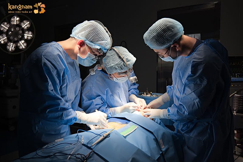 Quá trình phẫu thuật cho chàng trai “Avatar” gặp nhiều khó khăn