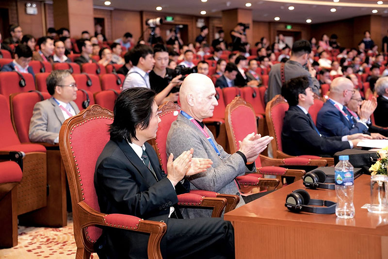 Các chuyên gia đánh giá cao những nghiên cứu của bác sĩ Kangnam