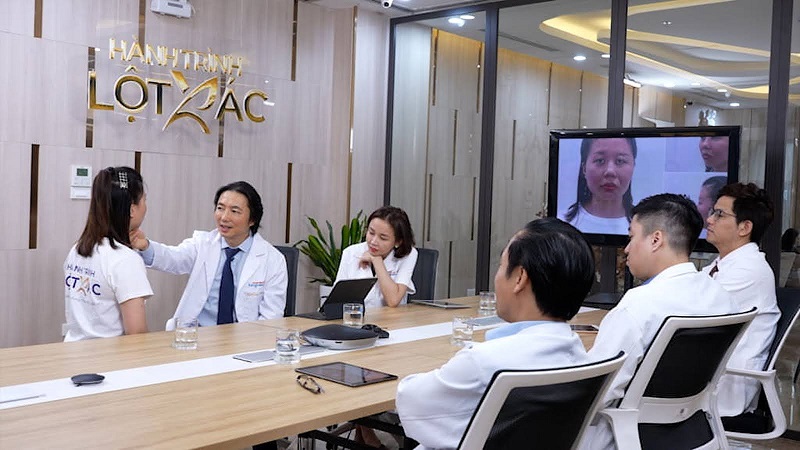 Đội ngũ ekip bác sĩ nhiều năm kinh nghiệm