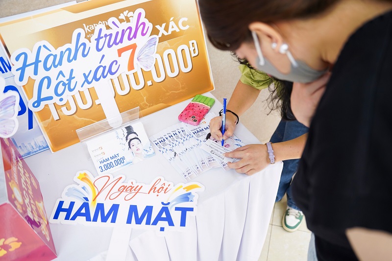 Khách hàng tham dự ngày hội còn có cơ hội bốc thăm nhiều phần quà hấp dẫn