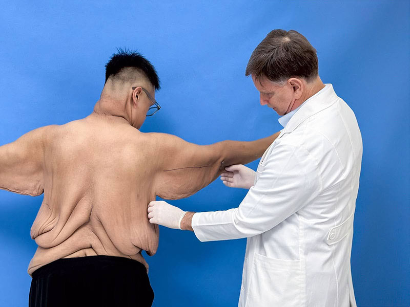 Trọng Nhân được thăm khám rất kỹ càng 