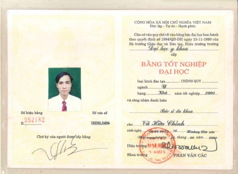 Bằng tốt nghiệp Đại học Y khoa hệ chính quy của Bác sĩ Vũ Hữu Chỉnh do Đại học Y khoa Thái Nguyên cấp năm 2001.