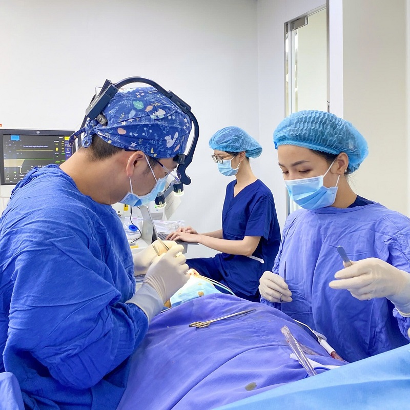 Những bác sĩ có nhiều năm kinh nghiệm sẽ giúp đảm bảo an toàn và hiệu quả cao