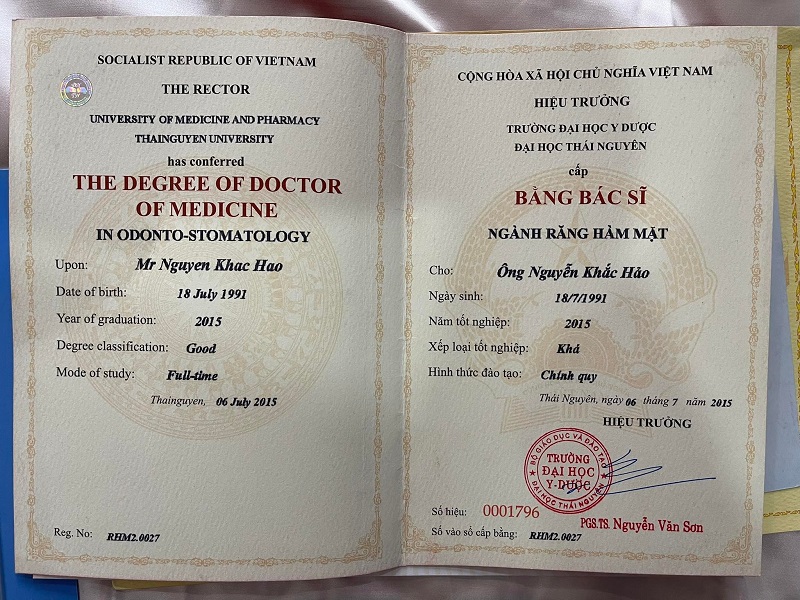 Bằng tốt nghiệp Bác sĩ Răng Hàm Mặt của BS Nguyễn Khắc Hảo năm 2015