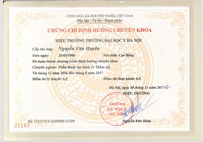Chứng chỉ định hướng chuyên khoa Phẫu thuật tạo hình và Thẩm mỹ của bác sĩ Nguyễn Văn Huyên 