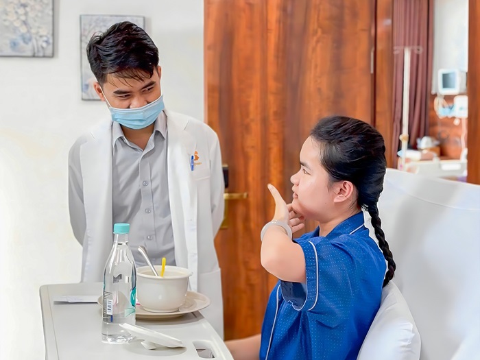 Giá phẫu thuật thường đã bao gồm trọn gói từ tư vấn đến chăm sóc hậu phẫu tại các đơn vị uy tín.