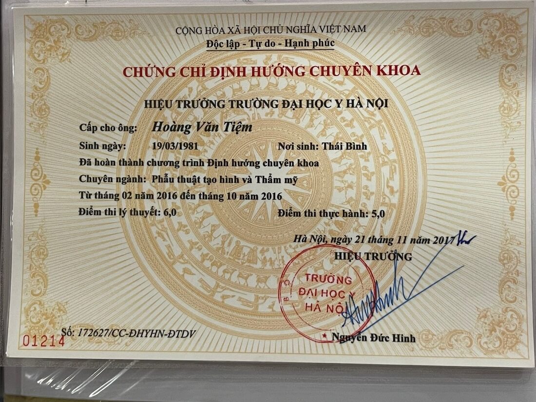 Chứng chỉ định hướng chuyên khoa Phẫu thuật tạo hình và Thẩm mỹ của bác sĩ Hoàng Văn Tiệm 