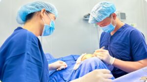 Nâng mũi có đau không? Sự thật về cảm giác khi làm mũi