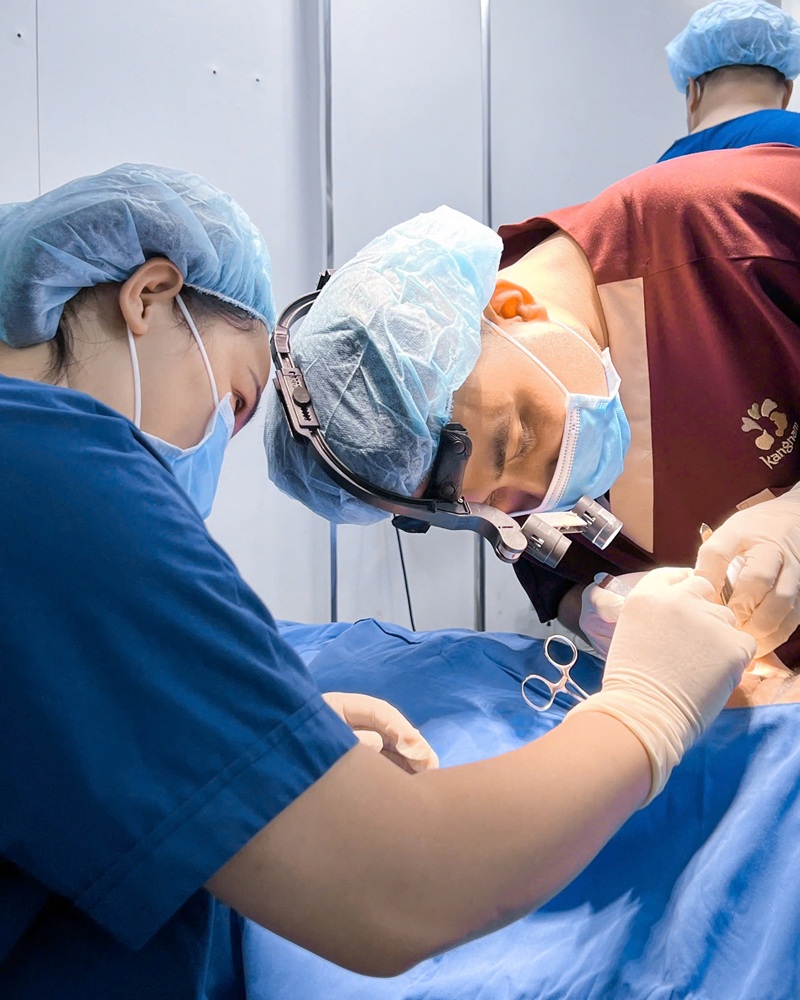 Bác sĩ giỏi trực tiếp thực hiện nâng mũi 