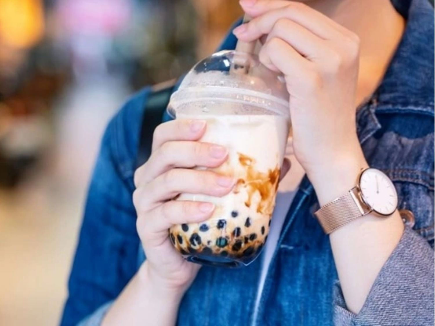 Nâng mũi có thể uống trà sữa