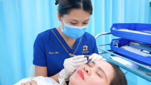 Cắt mí bao lâu thì cắt chỉ? Timeline phục hồi và 4 lưu ý sau khi tháo chỉ