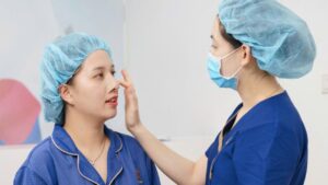 Cách chăm sóc sau nâng mũi: Checklist y khoa giúp mũi nhanh vào form, không biến chứng