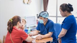 Có nên lên thành phố lớn nâng mũi? Sự thật về rủi ro và 7 tiêu chí lựa chọn